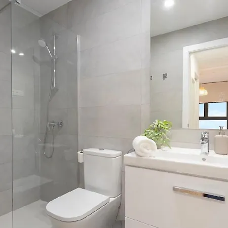 Skyview Martiricos Daire *