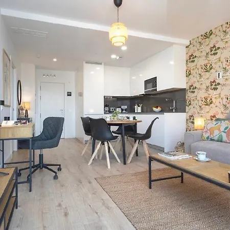 Daire Skyview Martiricos *